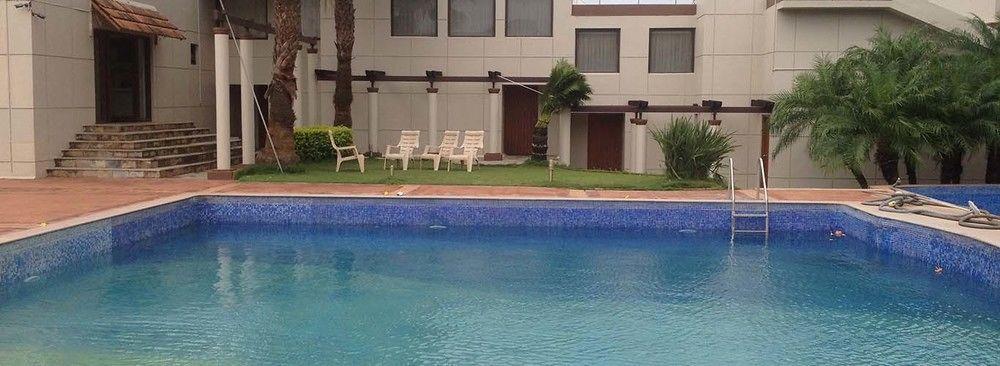 Cotton County Club And Resort Hubli Buitenkant foto