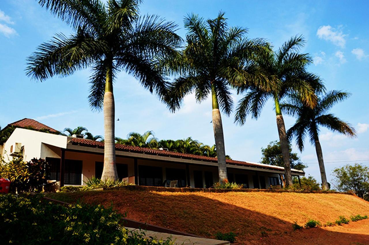 Cotton County Club And Resort Hubli Buitenkant foto